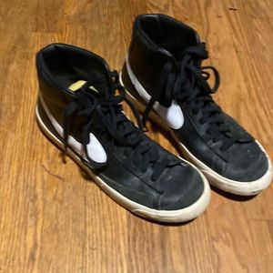 Nike Mens blazer high 11 black
